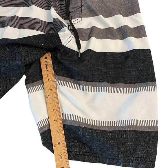 O'Neill Board Shorts String Tie Quick Dry Polyester Black White Size 36 - Picture 5 of 6